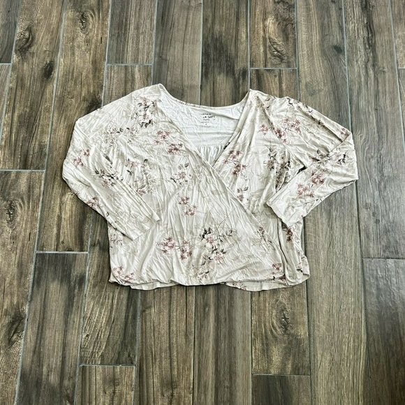 torrid Tops - torrid super soft knits white floral wrap top long sleeve size 3 or 22/24